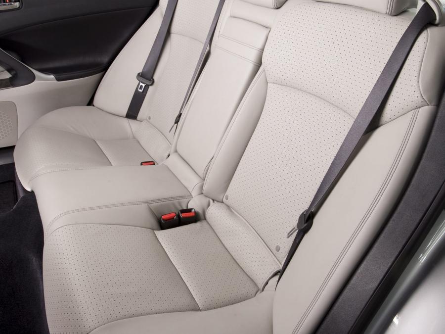  Lexus IS350 2008 года  (фото 45 из 59)